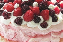 Tort Pavlova